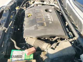 ✅ 2009 Toyota Matrix • VIN: 2T1KU40E79C095370 • Lot: 43125096. Wystawiony na IAAI z przebiegiem 225 911 mil. Bezpłatny archiwum sprzedaży aukcyjnych z USA i szczegółowy raport historii pojazdu na DreamBid. Zdjęcie 12.