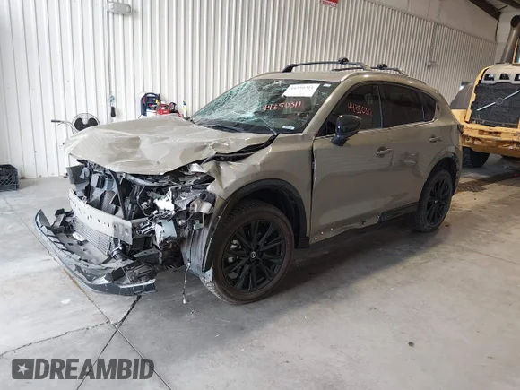 ✅ 2024 Mazda CX-5 Carbon Edition • VIN: JM3KFBAY1R0371292 • Лот: 44350311. Опубліковано раніше на IAAI з пробігом 33 839 миль. Безкоштовний доступ до архіву аукціонних продажів зі США та докладний звіт про історію автомобіля на DreamBid. Зображення 2.