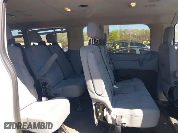✅ 2017 Ford Transit XLT • VIN: 1FBZX2ZM5HKA60171 • Лот: 44975227. Опубликован ранее на IAAI с пробегом 151 533 миль. Бесплатный доступ к архиву аукционных продаж из США и подробный отчёт об истории автомобиля на DreamBid. Изображение 8.
