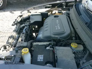 ✅ 2018 Jeep Cherokee Latitude • VIN: 1C4PJMCB8JD568944 • Lot: 42244217. Wystawiony na IAAI z przebiegiem 34 945 mil. Bezpłatny archiwum sprzedaży aukcyjnych z USA i szczegółowy raport historii pojazdu na DreamBid. Zdjęcie 19.