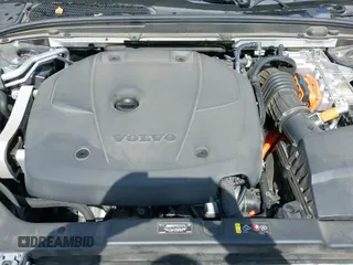 ✅ 2022 Volvo S60 R-Design Expression • VIN: 7JRBR0FZ1NG186670 • Lot: 41925015. Wystawiony na IAAI z przebiegiem 38 368 mil. Bezpłatny archiwum sprzedaży aukcyjnych z USA i szczegółowy raport historii pojazdu na DreamBid. Zdjęcie 18.