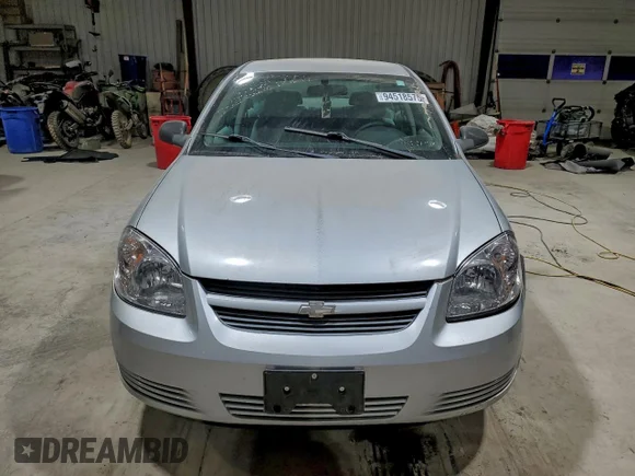✅ 2008 Chevrolet Cobalt LS • VIN: 1G1AK58F187200448 • Lot: 94518575. Wystawiony na Copart z przebiegiem 81 128 mil. Bezpłatny archiwum sprzedaży aukcyjnych z USA i szczegółowy raport historii pojazdu na DreamBid. Zdjęcie 5.