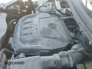 ✅ 2019 Volkswagen Tiguan SE • VIN: 3VV3B7AX9KM153862 • Lot: 42765986. Listed on IAAI with 55,749 mi. Free auction sales archive from the USA and detailed vehicle history report at DreamBid. Image 19.