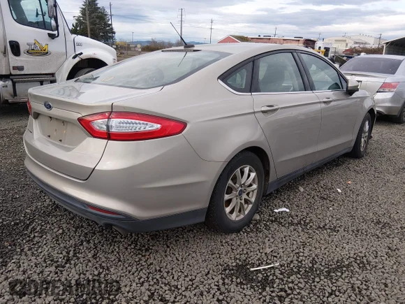 ✅ 2015 Ford Fusion S • VIN: 3FA6P0G72FR227052 • Lot: 44285127. Listed on IAAI with 138,145 mi. Free auction sales archive from the USA and detailed vehicle history report at DreamBid. Image 4.