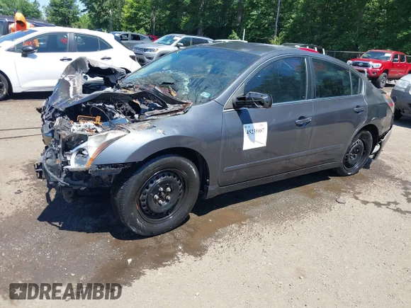 ✅ 2012 Nissan Altima S • VIN: 1N4AL2AP0CN438310 • Lot: 45235887. Wystawiony na IAAI z przebiegiem Nie podano. Bezpłatny archiwum sprzedaży aukcyjnych z USA i szczegółowy raport historii pojazdu na DreamBid. Zdjęcie 2.