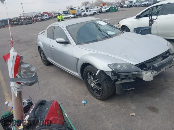 ✅ 2005 Mazda RX-8 • VIN: JM1FE173350144814 • Lot: 44197119. Wystawiony na IAAI z przebiegiem 114 053 mil. Bezpłatny archiwum sprzedaży aukcyjnych z USA i szczegółowy raport historii pojazdu na DreamBid. Zdjęcie 1.