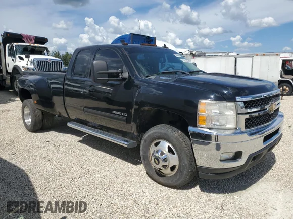 ✅ 2011 Chevrolet Silverado 3500HD DRW LTZ • VIN: 1GC5K1C84BZ222806 • Lot: 67851695. Listed on Copart with 213,389 mi. Free auction sales archive from the USA and detailed vehicle history report at DreamBid. Image 1.