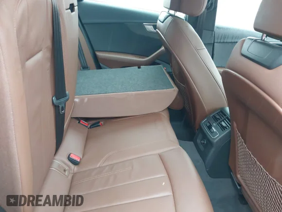 ✅ 2019 Audi A4 Premium • VIN: WAUDNAF4XKA066164 • Лот: 44683404. Опубліковано раніше на IAAI з пробігом 124 524 миль. Безкоштовний доступ до архіву аукціонних продажів зі США та докладний звіт про історію автомобіля на DreamBid. Зображення 8.