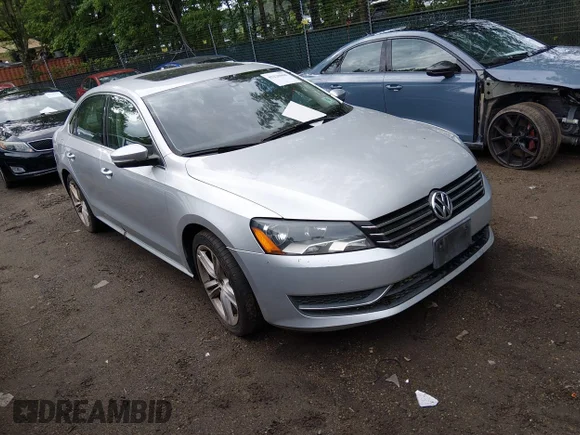 ✅ 2014 Volkswagen Passat SE • VIN: 1VWBT7A36EC061146 • Lot: 45220068. Wystawiony na IAAI z przebiegiem 158 713 mil. Bezpłatny archiwum sprzedaży aukcyjnych z USA i szczegółowy raport historii pojazdu na DreamBid. Zdjęcie 1.