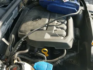 ✅ 2018 Volkswagen Beetle S • VIN: 3VWFD7AT6JM703758 • Lot: 41381842. Wystawiony na IAAI z przebiegiem Nie podano. Bezpłatny archiwum sprzedaży aukcyjnych z USA i szczegółowy raport historii pojazdu na DreamBid. Zdjęcie 21.