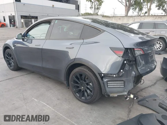 ✅ 2023 Tesla Model Y Long Range • VIN: 7SAYGDEE8PA078726 • Lot: 44435641. Wystawiony na IAAI z przebiegiem 39 653 mil. Bezpłatny archiwum sprzedaży aukcyjnych z USA i szczegółowy raport historii pojazdu na DreamBid. Zdjęcie 3.