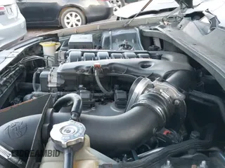 2005 Dodge Magnum SE z VIN 2D4FV48V85H557277, wystawiony jako IAAI lot #41346652 z przebiegiem 208 397 mil mil oraz . Historia ofert i sprzedaży dostępna na DreamBid. Obrazek 12.