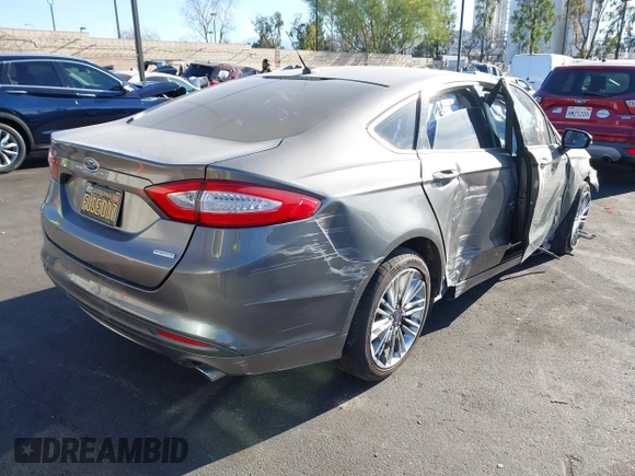 ✅ 2013 Ford Fusion SE • VIN: 3FA6P0HR1DR192579 • Lot: 44628190. Wystawiony na IAAI z przebiegiem 186 847 mil. Bezpłatny archiwum sprzedaży aukcyjnych z USA i szczegółowy raport historii pojazdu na DreamBid. Zdjęcie 4.