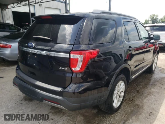 ✅ 2019 Ford Explorer XLT • VIN: 1FM5K8D81KGB46637 • Лот: 50091482. Опубликован ранее на Copart с пробегом 50 174 миль. Бесплатный доступ к архиву аукционных продаж из США и подробный отчёт об истории автомобиля на DreamBid. Изображение 4.