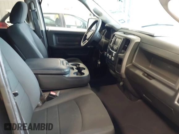 ✅ 2019 Ram 1500 Express • VIN: 1C6RR7FG6KS541904 • Lot: 44125589. Wystawiony na IAAI z przebiegiem 5 605 mil. Bezpłatny archiwum sprzedaży aukcyjnych z USA i szczegółowy raport historii pojazdu na DreamBid. Zdjęcie 5.