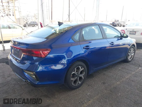 ✅ 2020 Kia Forte LXS • VIN: 3KPF24ADXLE244859 • Лот: 45177794. Опубліковано раніше на IAAI з пробігом 111 867 миль. Безкоштовний доступ до архіву аукціонних продажів зі США та докладний звіт про історію автомобіля на DreamBid. Зображення 4.
