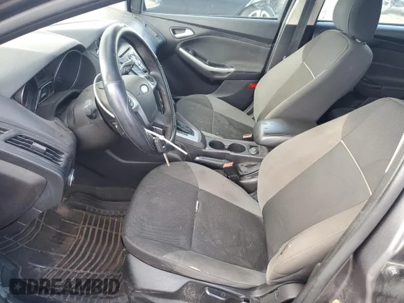 ✅ 2014 Ford Focus SE • VIN: 1FADP3K25EL270270 • Lot: 76312364. Wystawiony na Copart z przebiegiem 214 004 mil. Bezpłatny archiwum sprzedaży aukcyjnych z USA i szczegółowy raport historii pojazdu na DreamBid. Zdjęcie 7.