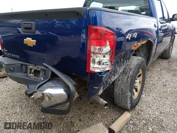 ✅ 2013 Chevrolet Silverado 1500 Work Truck • VIN: 3GCPKPE77DG166668 • Lot: 44988249. Wystawiony na IAAI z przebiegiem 117 429 mil. Bezpłatny archiwum sprzedaży aukcyjnych z USA i szczegółowy raport historii pojazdu na DreamBid. Zdjęcie 6.