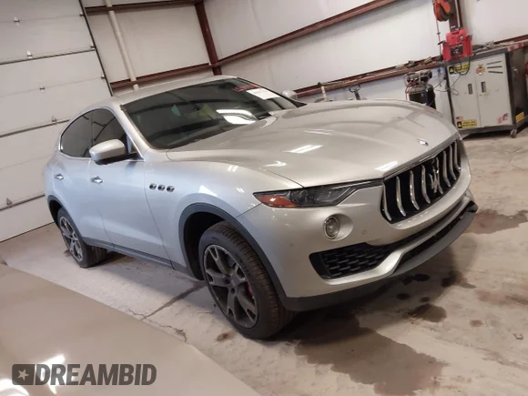 ✅ 2017 Maserati Levante • VIN: ZN661XUA3HX215943 • Лот: 43947184. Опубліковано раніше на IAAI з пробігом 107 799 миль. Безкоштовний доступ до архіву аукціонних продажів зі США та докладний звіт про історію автомобіля на DreamBid. Зображення 1.