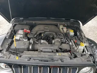 ✅ 2019 Jeep Wrangler Unlimited Sahara • VIN: 1C4HJXEG7KW670188 • Lot: 61967475. Wystawiony na Copart z przebiegiem 54 897 mil. Bezpłatny archiwum sprzedaży aukcyjnych z USA i szczegółowy raport historii pojazdu na DreamBid. Zdjęcie 17.