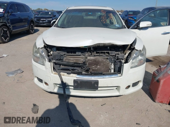 ✅ 2014 Nissan Maxima S • VIN: 1N4AA5AP8EC473778 • Lot: 43710389. Wystawiony na IAAI z przebiegiem 136 375 mil. Bezpłatny archiwum sprzedaży aukcyjnych z USA i szczegółowy raport historii pojazdu na DreamBid. Zdjęcie 6.