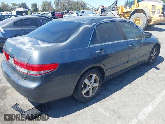 ✅ 2003 Honda Accord EX • VIN: JHMCM56653C015928 • Lot: 45555876. Wystawiony na IAAI z przebiegiem 188 601 mil. Bezpłatny archiwum sprzedaży aukcyjnych z USA i szczegółowy raport historii pojazdu na DreamBid. Zdjęcie 4.