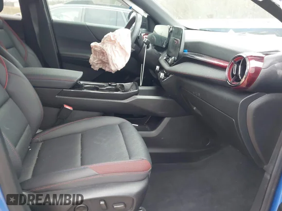 ✅ 2025 Chevrolet Equinox AWD RS • VIN: 3GNAXTEG9SL325833 • Лот: 44018927. Опубліковано раніше на IAAI з пробігом 9 902 миль. Безкоштовний доступ до архіву аукціонних продажів зі США та докладний звіт про історію автомобіля на DreamBid. Зображення 5.
