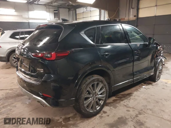 ✅ 2025 Mazda CX-5 Signature • VIN: JM3KFBXY8S0768298 • Lot: 44648654. Wystawiony na IAAI z przebiegiem 1 643 mil. Bezpłatny archiwum sprzedaży aukcyjnych z USA i szczegółowy raport historii pojazdu na DreamBid. Zdjęcie 4.