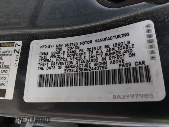 ✅ 2006 Pontiac Vibe • VIN: 5Y2SL65886Z440795 • Lot: 44288339. Wystawiony na IAAI z przebiegiem 118 515 mil. Bezpłatny archiwum sprzedaży aukcyjnych z USA i szczegółowy raport historii pojazdu na DreamBid. Zdjęcie 9.