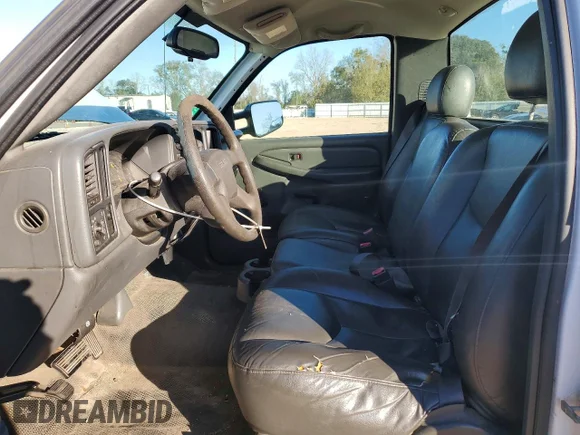✅ 2004 GMC Sierra 1500 • VIN: 1GTEC14V84Z263542 • Лот: 73609435. Опубліковано раніше на Copart з пробігом 108 026 миль. Безкоштовний доступ до архіву аукціонних продажів зі США та докладний звіт про історію автомобіля на DreamBid. Зображення 7.