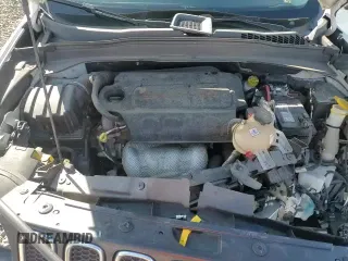 ✅ 2017 Jeep Renegade Latitude • VIN: ZACCJBBB2HPG57148 • Lot: 70386605. Listed on Copart with 82,218 mi. Free auction sales archive from the USA and detailed vehicle history report at DreamBid. Image 14.