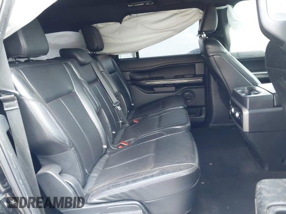 ✅ 2021 Ford Expedition Max XLT • VIN: 1FMJK1HT7MEA33522 • Lot: 42234534. Wystawiony na IAAI z przebiegiem 124 820 mil. Bezpłatny archiwum sprzedaży aukcyjnych z USA i szczegółowy raport historii pojazdu na DreamBid. Zdjęcie 8.