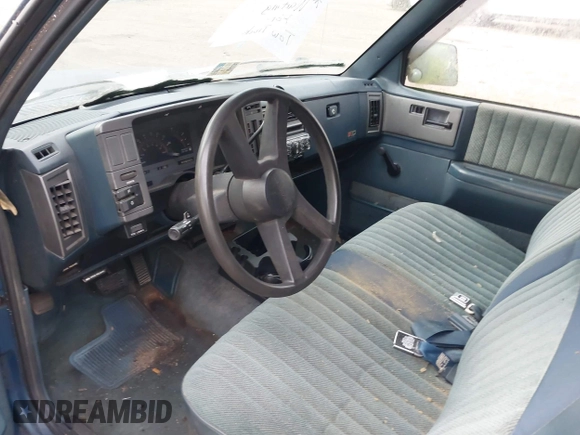 ✅ 1992 Chevrolet S-10 • VIN: 1GCCS14ZXN8161535 • Lot: 44102608. Wystawiony na IAAI z przebiegiem 217 547 mil. Bezpłatny archiwum sprzedaży aukcyjnych z USA i szczegółowy raport historii pojazdu na DreamBid. Zdjęcie 5.