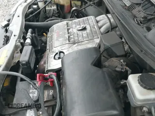 ✅ 2001 Lexus RX 300 • VIN: JTJGF10U510090900 • Лот: 43546404. Опубликован ранее на IAAI с пробегом 152 115 миль. Бесплатный доступ к архиву аукционных продаж из США и подробный отчёт об истории автомобиля на DreamBid. Изображение 19.