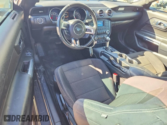 ✅ 2017 Ford Mustang V6 • VIN: 1FA6P8AM9H5356859 • Lot: 77471955. Wystawiony na Copart z przebiegiem 125 211 mil. Bezpłatny archiwum sprzedaży aukcyjnych z USA i szczegółowy raport historii pojazdu na DreamBid. Zdjęcie 8.