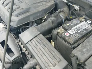 ✅ 2020 Volkswagen Passat S • VIN: 1VWAA7A37LC019664 • Lot: 42549727. Wystawiony na IAAI z przebiegiem 19 790 mil. Bezpłatny archiwum sprzedaży aukcyjnych z USA i szczegółowy raport historii pojazdu na DreamBid. Zdjęcie 19.