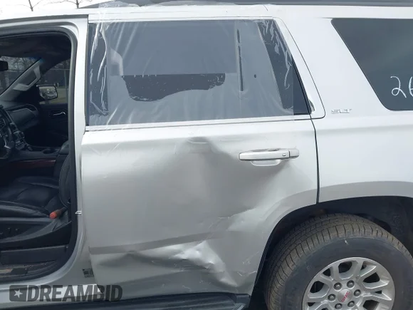 ✅ 2020 GMC Yukon SLT • VIN: 1GKS2BKC8LR159469 • Lot: 44702954. Wystawiony na IAAI z przebiegiem 120 679 mil. Bezpłatny archiwum sprzedaży aukcyjnych z USA i szczegółowy raport historii pojazdu na DreamBid. Zdjęcie 6.
