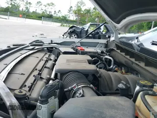 ✅ 2022 Cadillac Escalade ESV Premium Luxury • VIN: 1GYS4KKL3NR282826 • Lot: 43102603. Listed on IAAI with 82,662 mi. Free auction sales archive from the USA and detailed vehicle history report at DreamBid. Image 19.