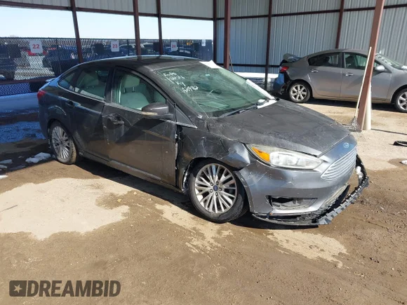 ✅ 2018 Ford Focus Titanium • VIN: 1FADP3J2XJL317031 • Lot: 44248728. Wystawiony na IAAI z przebiegiem 117 426 mil. Bezpłatny archiwum sprzedaży aukcyjnych z USA i szczegółowy raport historii pojazdu na DreamBid. Zdjęcie 1.