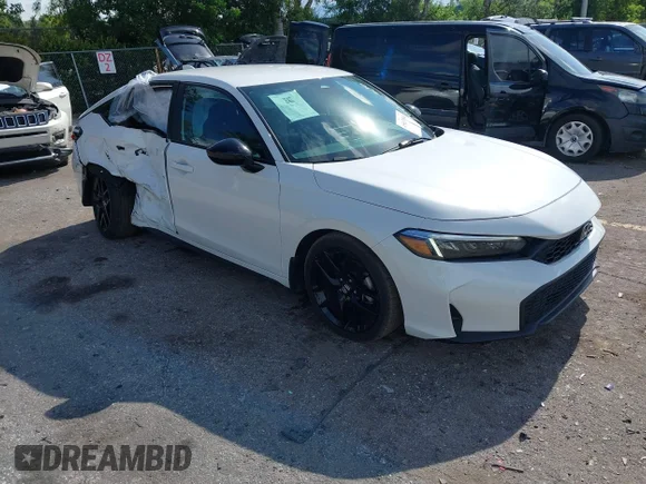 ✅ 2025 Honda Civic Sport • VIN: 19XFL2H84SE022827 • Lot: 45537011. Wystawiony na IAAI z przebiegiem 5 735 mil. Bezpłatny archiwum sprzedaży aukcyjnych z USA i szczegółowy raport historii pojazdu na DreamBid. Zdjęcie 1.