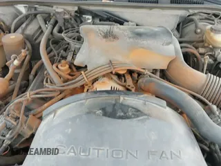 ✅ 1996 Ford Crown Victoria LX • VIN: 2FALP74W9TX129608 • Lot: 42932625. Wystawiony na IAAI z przebiegiem 152 691 mil. Bezpłatny archiwum sprzedaży aukcyjnych z USA i szczegółowy raport historii pojazdu na DreamBid. Zdjęcie 13.