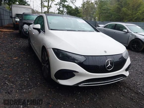 ✅ 2023 Mercedes-Benz EQE 350 • VIN: W1KEG1CB2PF033907 • Лот: 43295048. Опубликован ранее на IAAI с пробегом 19 963 миль. Бесплатный доступ к архиву аукционных продаж из США и подробный отчёт об истории автомобиля на DreamBid. Изображение 1.