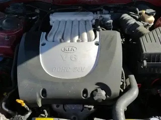 ✅ 2005 Kia Optima LX • VIN: KNAGD128X55415183 • Lot: 84099284. Listed on Copart with 114,962 mi. Free auction sales archive from the USA and detailed vehicle history report at DreamBid. Image 13.