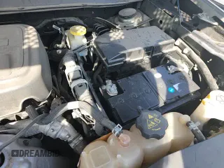 ✅ 2019 Jeep Cherokee Altitude • VIN: 1C4PJMLN0KD189562 • Lot: 84415255. Wystawiony na Copart z przebiegiem 95 526 mil. Bezpłatny archiwum sprzedaży aukcyjnych z USA i szczegółowy raport historii pojazdu na DreamBid. Zdjęcie 15.