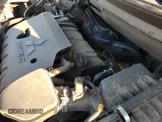 ✅ 2018 Mitsubishi Outlander SE • VIN: JA4AD3A31JZ045250 • Lot: 91141845. Wystawiony na Copart z przebiegiem 125 619 mil. Bezpłatny archiwum sprzedaży aukcyjnych z USA i szczegółowy raport historii pojazdu na DreamBid. Zdjęcie 16.