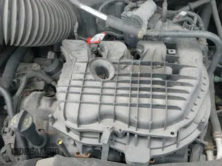 ✅ 2012 Dodge Grand Caravan Crew • VIN: 2C4RDGDG1CR151614 • Lot: 42472774. Wystawiony na IAAI z przebiegiem 212 380 mil. Bezpłatny archiwum sprzedaży aukcyjnych z USA i szczegółowy raport historii pojazdu na DreamBid. Zdjęcie 15.