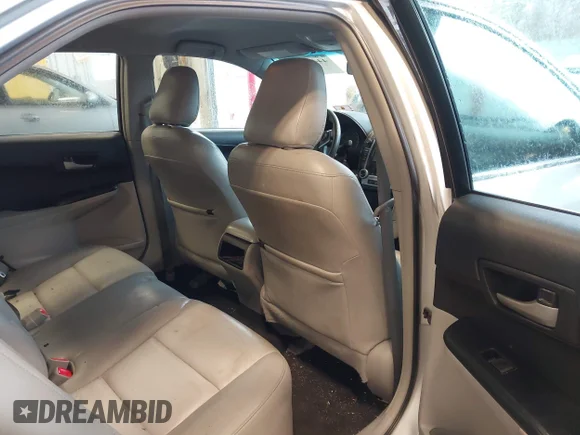 ✅ 2014 Toyota Camry LE • VIN: 4T4BF1FK8ER396234 • Lot: 44493411. Wystawiony na IAAI z przebiegiem 133 638 mil. Bezpłatny archiwum sprzedaży aukcyjnych z USA i szczegółowy raport historii pojazdu na DreamBid. Zdjęcie 8.