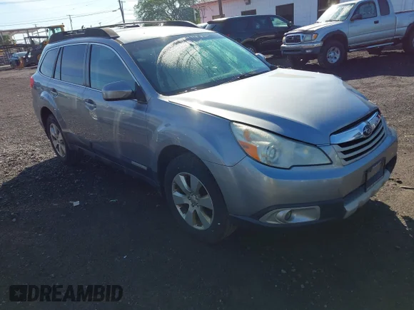 ✅ 2011 Subaru Outback Premium • VIN: 4S4BRBCC3B3335590 • Лот: 45204447. Опубліковано раніше на IAAI з пробігом 144 976 миль. Безкоштовний доступ до архіву аукціонних продажів зі США та докладний звіт про історію автомобіля на DreamBid. Зображення 1.