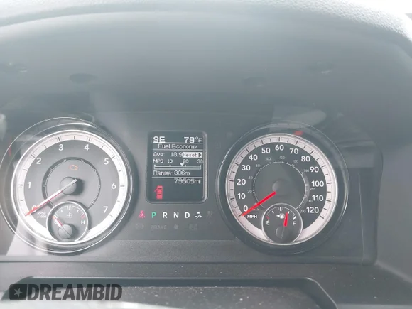✅ 2022 Ram 1500 Tradesman • VIN: 1C6RR7KG1NS207984 • Lot: 44992199. Wystawiony na IAAI z przebiegiem 79 505 mil. Bezpłatny archiwum sprzedaży aukcyjnych z USA i szczegółowy raport historii pojazdu na DreamBid. Zdjęcie 7.