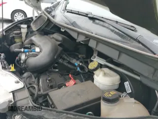 ✅ 2016 Ford Transit Cargo • VIN: 1FTYE1ZM6GKB33411 • Lot: 42878463. Wystawiony na IAAI z przebiegiem 113 849 mil. Bezpłatny archiwum sprzedaży aukcyjnych z USA i szczegółowy raport historii pojazdu na DreamBid. Zdjęcie 20.